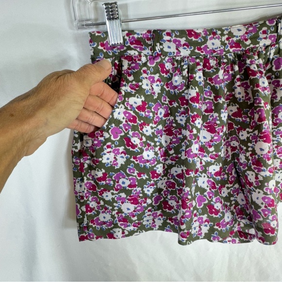 Aeropostale Pull-On Floral Wide Leg Elastic Waist Shorts - Picture 2 of 5